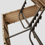 Chaise longue double avec toit et rideaux résine tressée